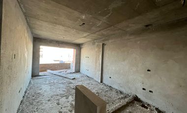 Departamento de cuatro ambientes en venta en Avellaneda