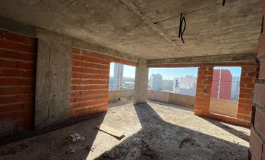 Departamento de cuatro ambientes en venta en Avellaneda