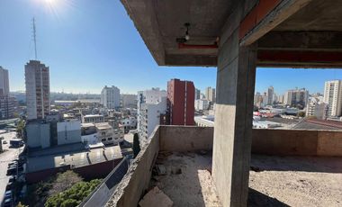 Departamento de cuatro ambientes en venta en Avellaneda