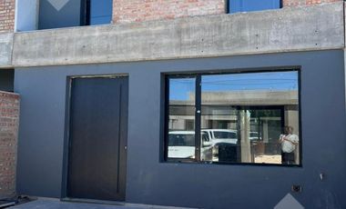 Venta de Duplex - Tierra Mansa - Centenario -