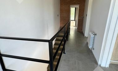 Venta de Duplex - Tierra Mansa - Centenario -