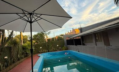 Casa de 2 dormitorios con pileta en Oberá