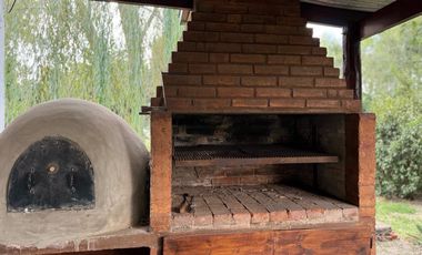 Chacra de 6 hectáreas con casa de campo, parque arbolado y piscina – entorno único en los alrededores de Salvador María, Lobos