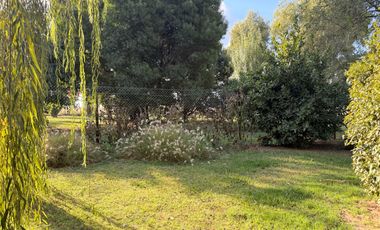 Chacra de 6 hectáreas con casa de campo, parque arbolado y piscina – entorno único en los alrededores de Salvador María, Lobos