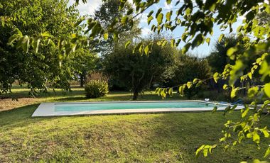 Chacra de 6 hectáreas con casa de campo, parque arbolado y piscina – entorno único en los alrededores de Salvador María, Lobos