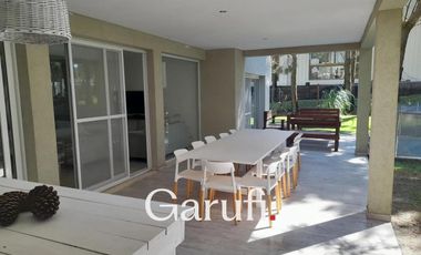 Casa en Venta en Costa Esmeralda Residencial I con pileta