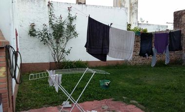 Prop con dos deptos 2 amb Temperley