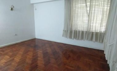 Casa en  EXCELENTE UBICACION EN ADROGUE