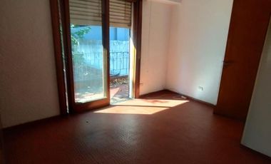 Casa en  EXCELENTE UBICACION EN ADROGUE