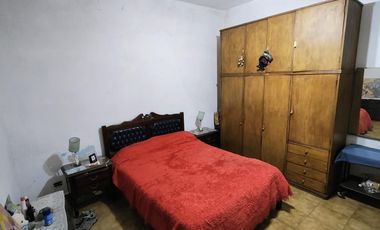 Venta de casa en Ciudadela con buen potencial de vivienda, remodelación o transformación comercial