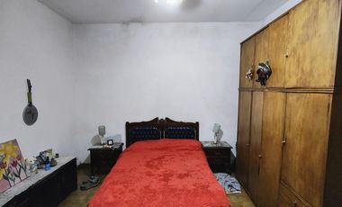 Venta de casa en Ciudadela con buen potencial de vivienda, remodelación o transformación comercial