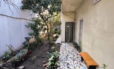 Venta de casa en Ciudadela con buen potencial de vivienda, remodelación o transformación comercial