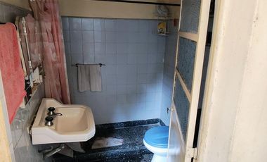 Venta de casa en Ciudadela con buen potencial de vivienda, remodelación o transformación comercial