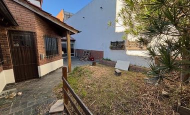 Casa con 3 dorm, garaje y patio