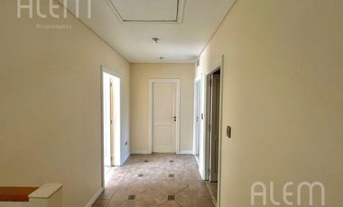 Casa en Venta en Saint Thomas Norte Sur, Canning