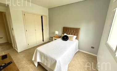 Casa en Venta en Saint Thomas Norte Sur, Canning
