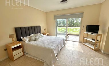 Casa en Venta en Saint Thomas Norte Sur, Canning