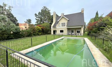 Casa en Venta en Saint Thomas Norte Sur, Canning