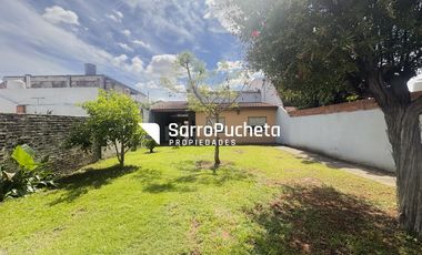 Venta Casa 4 ambientes en Isidro Casanova.