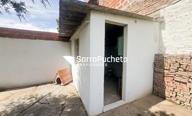 Venta Casa 4 ambientes en Isidro Casanova.