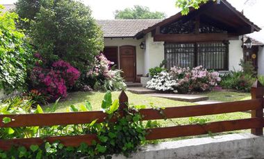MUY BUENA UBICACIÓN - AMPLIO TERRENO - MUY BUEN CHALET APTO 2 FAMILIAS