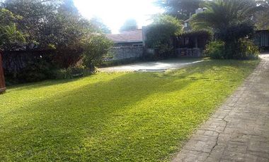 MUY BUENA UBICACIÓN - AMPLIO TERRENO - MUY BUEN CHALET APTO 2 FAMILIAS