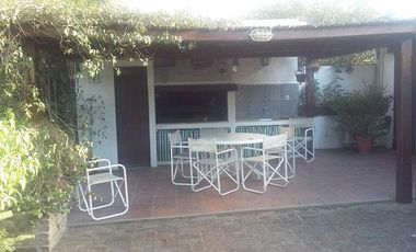 MUY BUENA UBICACIÓN - AMPLIO TERRENO - MUY BUEN CHALET APTO 2 FAMILIAS