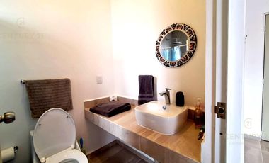 CasaAmplia casa en Jardines de Mayakoba en renta, amueblada y equipada con servicios incluidos