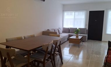 CasaAmplia casa en Jardines de Mayakoba en renta, amueblada y equipada con servicios incluidos