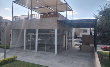 Casa de 3 niveles en renta equipada y amueblada en Residencial Valterra, Apodaca