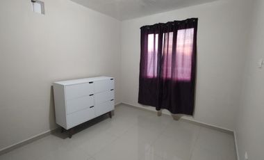 Casa de 3 niveles en renta equipada y amueblada en Residencial Valterra, Apodaca
