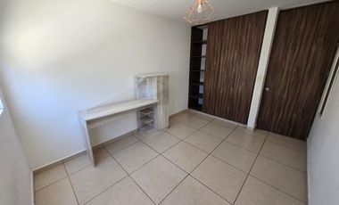 RENTA CASA EN ARROYO DEL BOSQUE AL NORTE DE LA CIUDAD FE