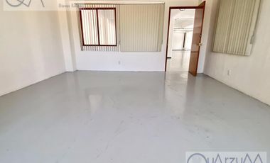 Bodega de 352 m2 con 3 cubiculos en renta, Tacubaya. Periférico y Viaducto