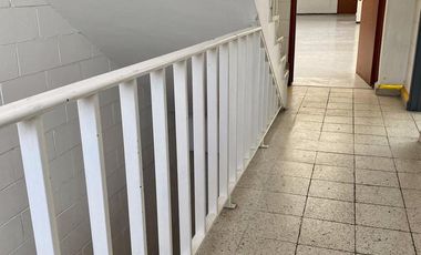 Bodega de 352 m2 con 3 cubiculos en renta, Tacubaya. Periférico y Viaducto