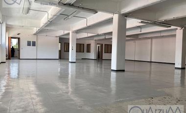 Bodega de 352 m2 con 3 cubiculos en renta, Tacubaya. Periférico y Viaducto