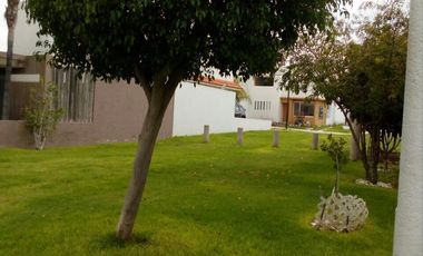 CASA SUSANA EN CONDOMINIO EN RENTA AMUEBLADA REAL DEL BOSQUE CORREGIDORA