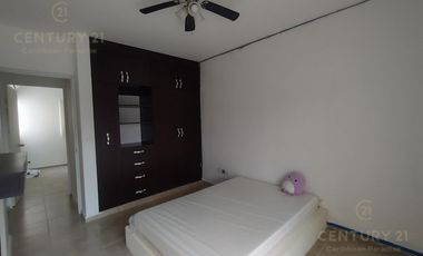 Renta Casa Amueblada 2rec Real del Sol sobre Avenida