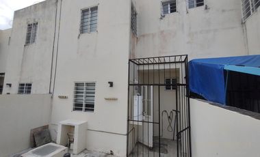 Renta Casa Amueblada 2rec Real del Sol sobre Avenida