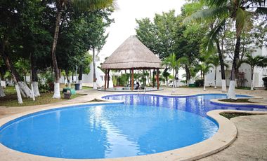 CASA EN RENTA EN PLAYA DEL CARMEN DE 2 REC. EN LOS OLIVOS CON ALBERCA