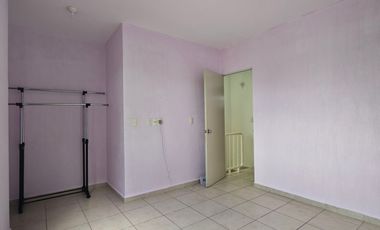 CASA EN RENTA EN PLAYA DEL CARMEN DE 2 REC. EN LOS OLIVOS CON ALBERCA