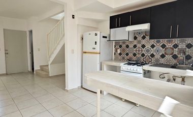 CASA EN RENTA EN PLAYA DEL CARMEN DE 2 REC. EN LOS OLIVOS CON ALBERCA