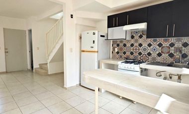 CASA EN RENTA DE 2 REC. SIN MUEBLES , EQUIPADA  EN PLAYA DEL CARMEN