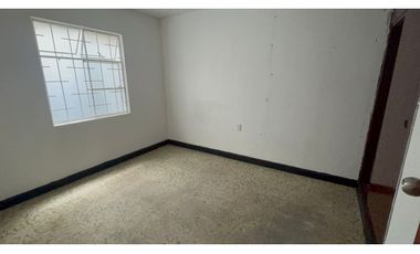 SE ARRIENDA HERMOSA CASA COMERCIAL EN SAN FRANCISCO