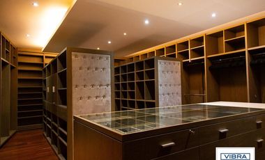 Residencia de super lujo en Jardines del Pedregal.