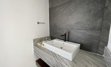 PUNTA TIBURON, Casa en VENTA con ALBERCA, área de TV y cuarto de servicio