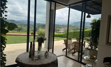Casa campestre en condominio para arriendo en la Vía Pereira - Armenia
