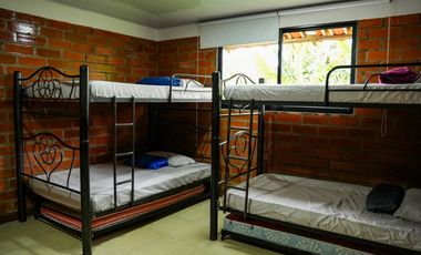 🌄 FINCA EN ALTAGRACIA – CAPACIDAD 30 PERSONAS Y ZONAS PARA EVENTOS