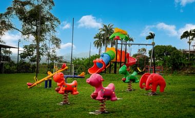 🌄 FINCA EN ALTAGRACIA – CAPACIDAD 30 PERSONAS Y ZONAS PARA EVENTOS
