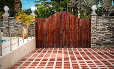 🌄 FINCA EN ALTAGRACIA – CAPACIDAD 30 PERSONAS Y ZONAS PARA EVENTOS