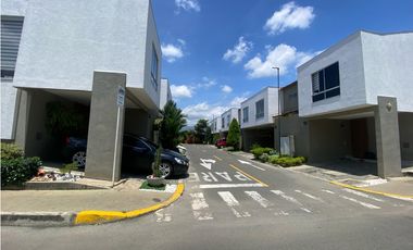 Casa en venta en Ciudad Country Jamundí